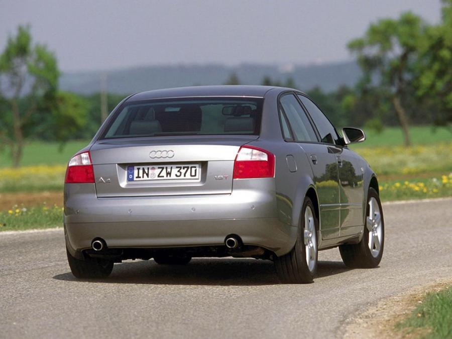  Audi A4 1.8T Sedan (B6, 8E) 2000 года  (фото 7 из 9)